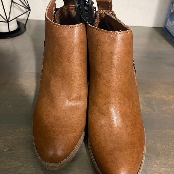 booties - Picture 5 of 5